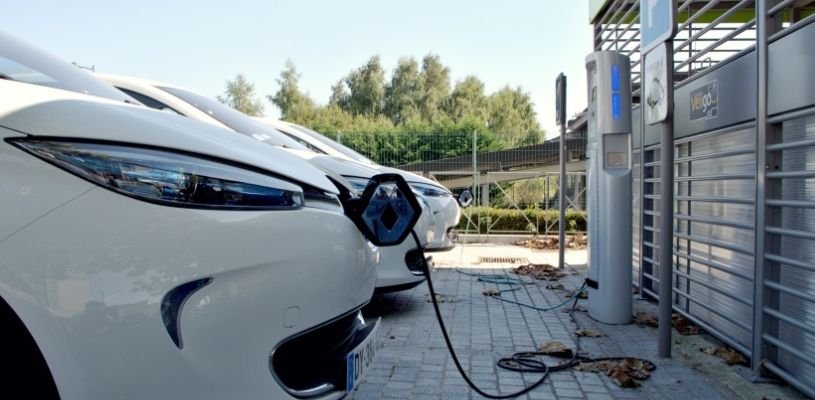 How Long Does it Take to Charge Electric Cars?